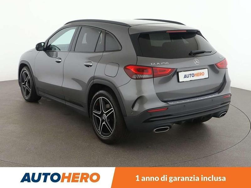 Begagnad Mercedes GLA250 Premium 224 HK (164 kW) 2020 Grå SUV