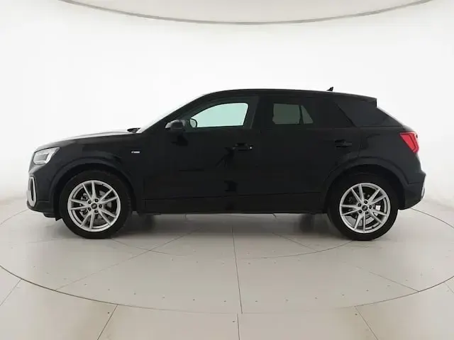 Usata Audi Q2 S-Line 150 CV (110 kW) 2025 Nero mito metallizzato SUV