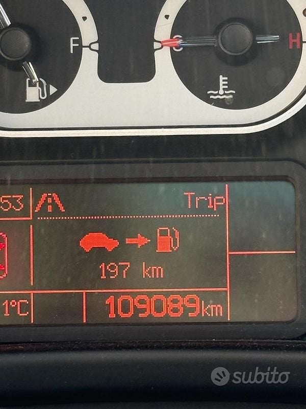 Usata Fiat 500L Living 95 CV (69 kW) 2016 Bianco Monovolume