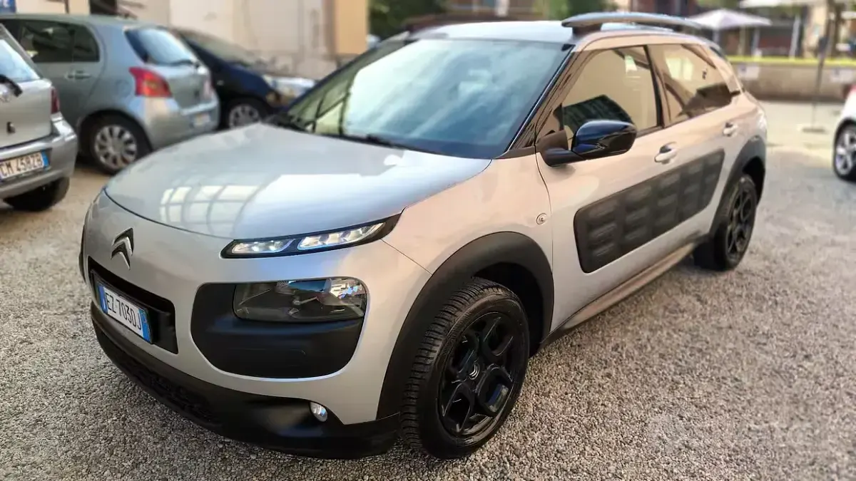 Usata Citroën C4 Shine 99 CV (72 kW) 2015 Grigio SUV