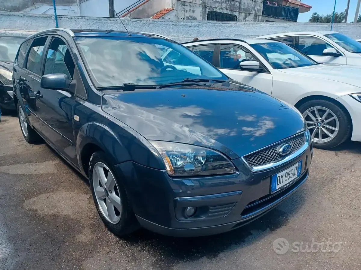 Usata Ford Focus S 90 CV (66 kW) 2008 Grigio Station wagon