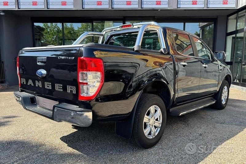 Usata Ford Ranger Limited 213 CV (156 kW) 2023 Nero Pick-up