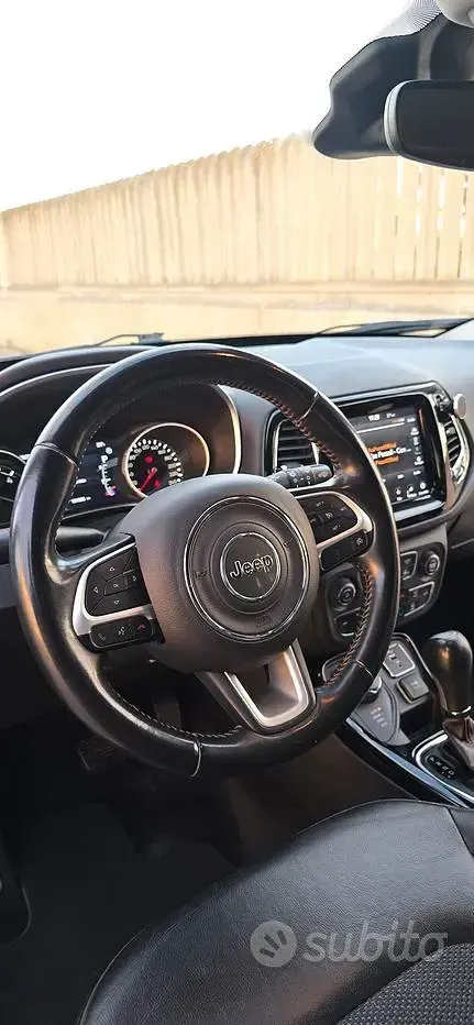 Usata Jeep Compass 140 CV (102 kW) 2018 Nero SUV