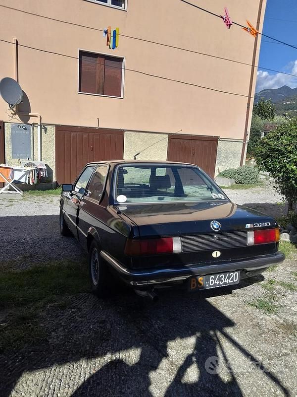 Usata BMW 320 150 CV (110 kW) 1995 Blu Coupé
