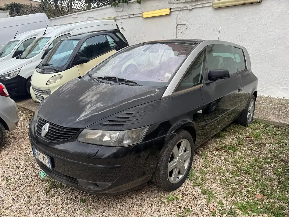 Usata Renault Avantime Dynamique 150 CV (110 kW) 2002 Nero Monovolume