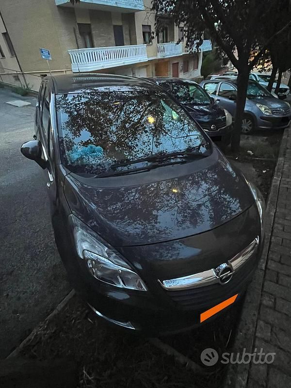Usata 2025 Opel Meriva Monovolume | 6000 € (Super prezzo) - Immagine 1/4