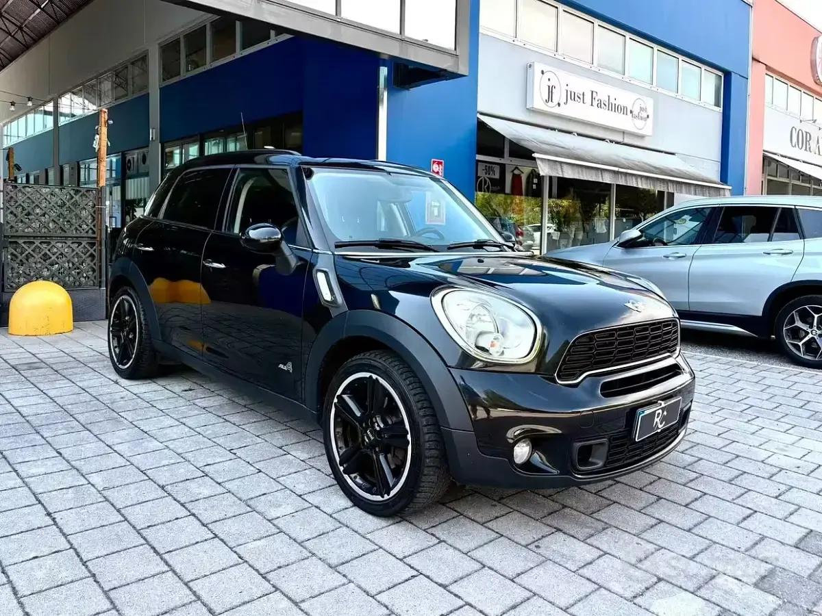 Usata Mini Countryman 143 CV (105 kW) 2012 Nero SUV