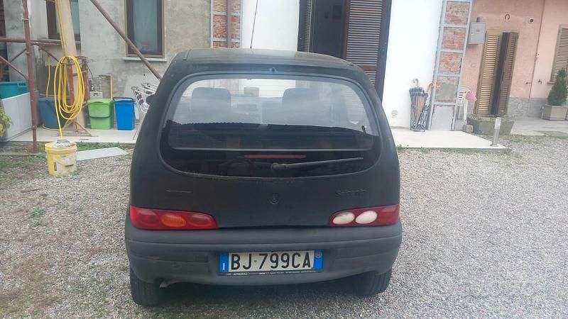 Usata Fiat 600 2000 Nero