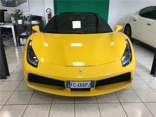 Venduto Ferrari 488 Gtb Ufficiale Ita Auto Usate In Vendita