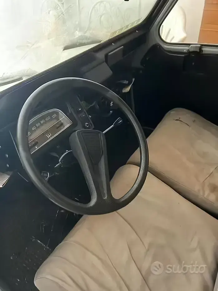 Usata Citroën 2CV Charleston 29 CV (21 kW) 1985 Grigio Berlina