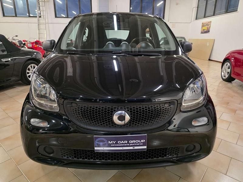 Nero Usata 2017 Smart ForFour Utilitaria | 9400 € (Buon prezzo) - Immagine 1/4