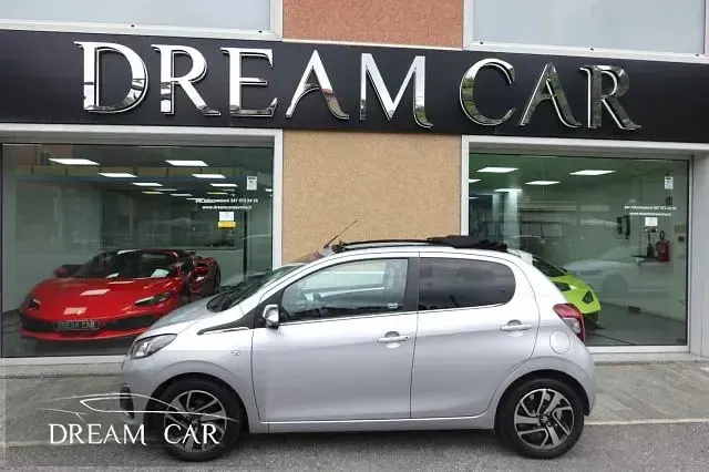Usata Peugeot 108 Allure 72 CV (52 kW) 2019 Argento metallizzato Berlina