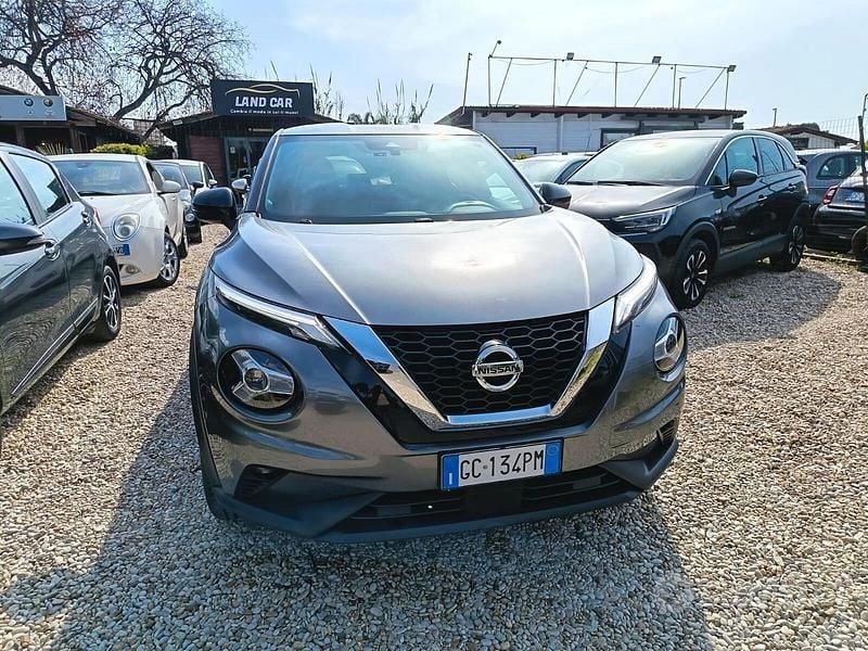 Usata Nissan Juke Acenta 117 CV (86 kW) 2020 Grigio SUV