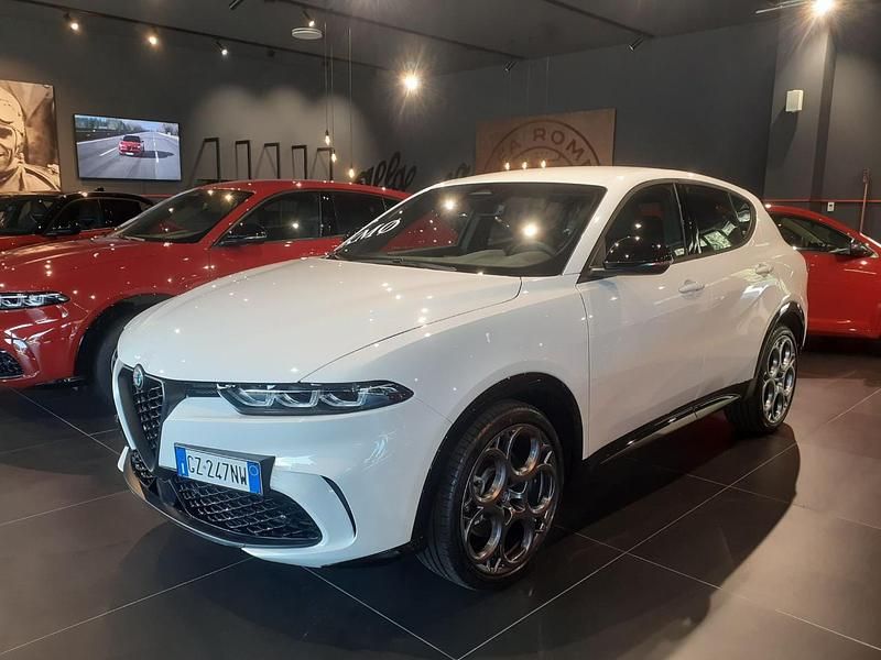 Uusi Alfa Romeo Sprint Sprint 160 HP (117 kW) 2025 Valkoinen Coupe - kaksiovinen