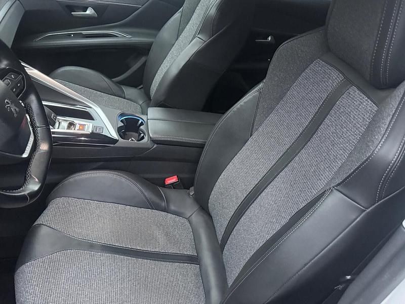 Usata Peugeot 3008 Allure 119 CV (87 kW) 2019 Bianco SUV