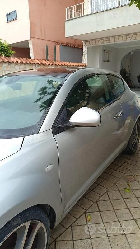 Usata Alfa Romeo MiTo 155 CV (114 kW) 2009 Grigio Utilitaria