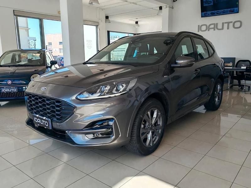 Usata Ford Kuga ST-Line 190 CV (139 kW) 2022 Grigio SUV