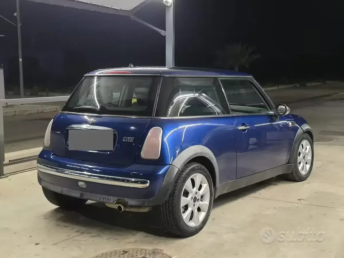 Usata Mini ONE 90 CV (66 kW) 2002 Utilitaria