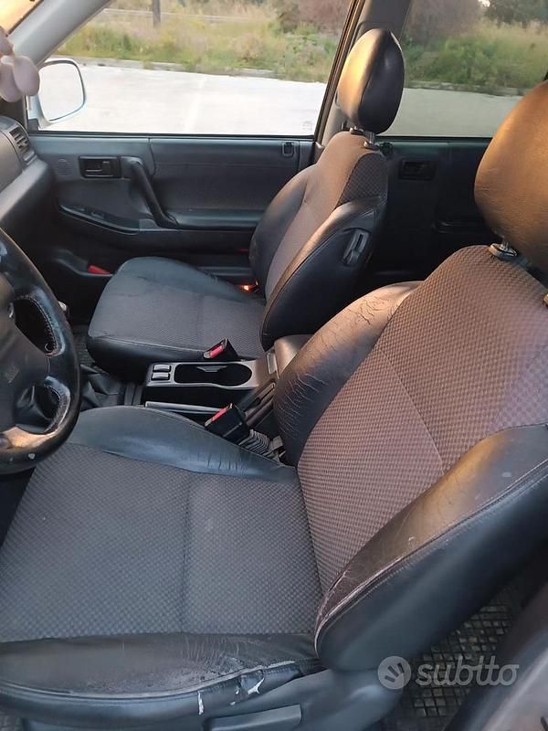 Usata Opel Frontera 120 CV (88 kW) 2003 Grigio SUV