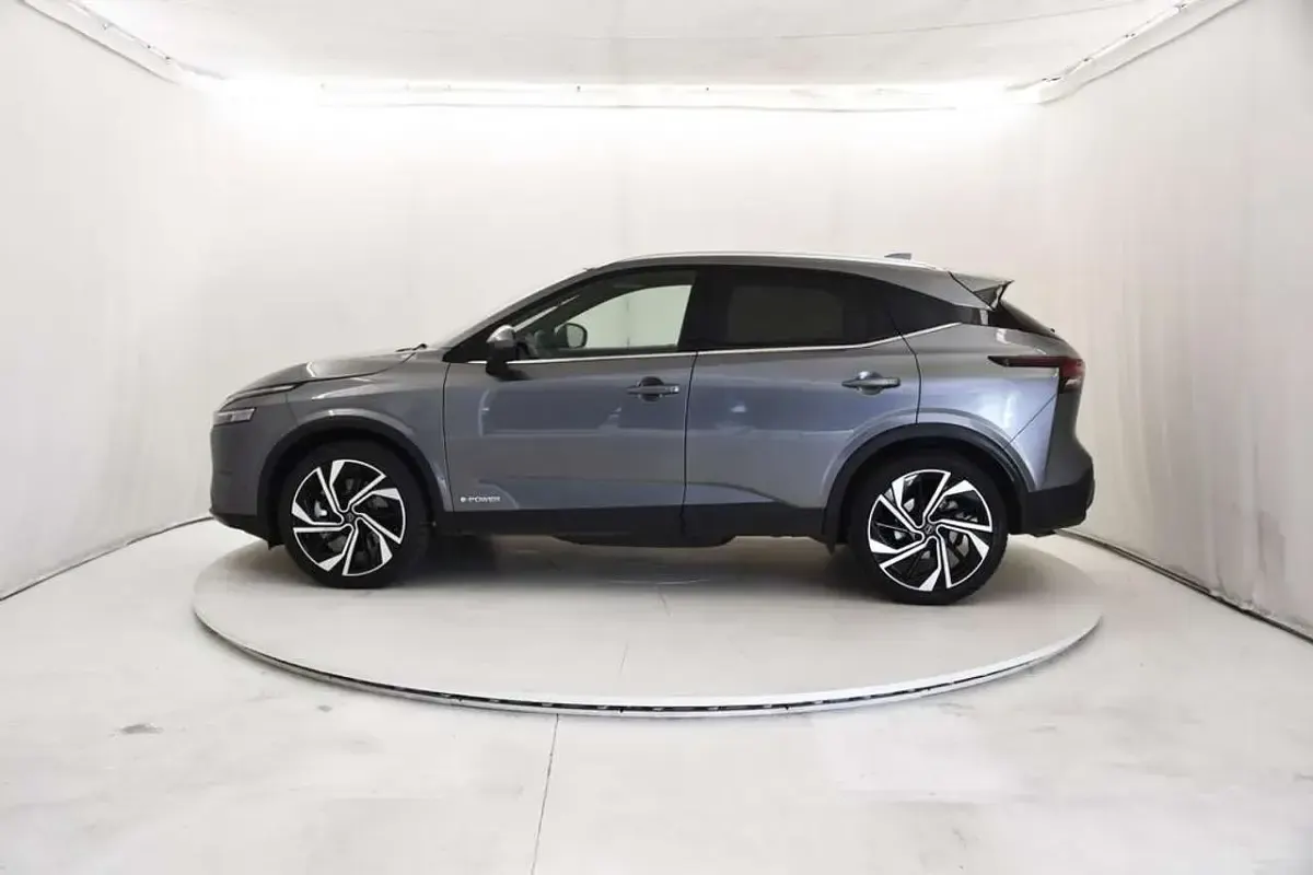 Usata Nissan Qashqai Tekna+ 190 CV (139 kW) 2023 Dark metal grey SUV