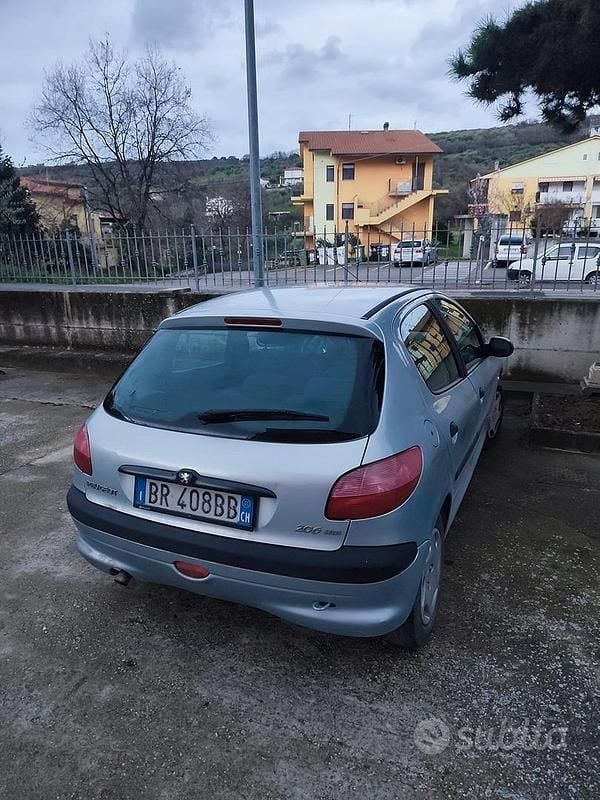 Usata Peugeot 206 90 CV (66 kW) 2000 Blu Utilitaria