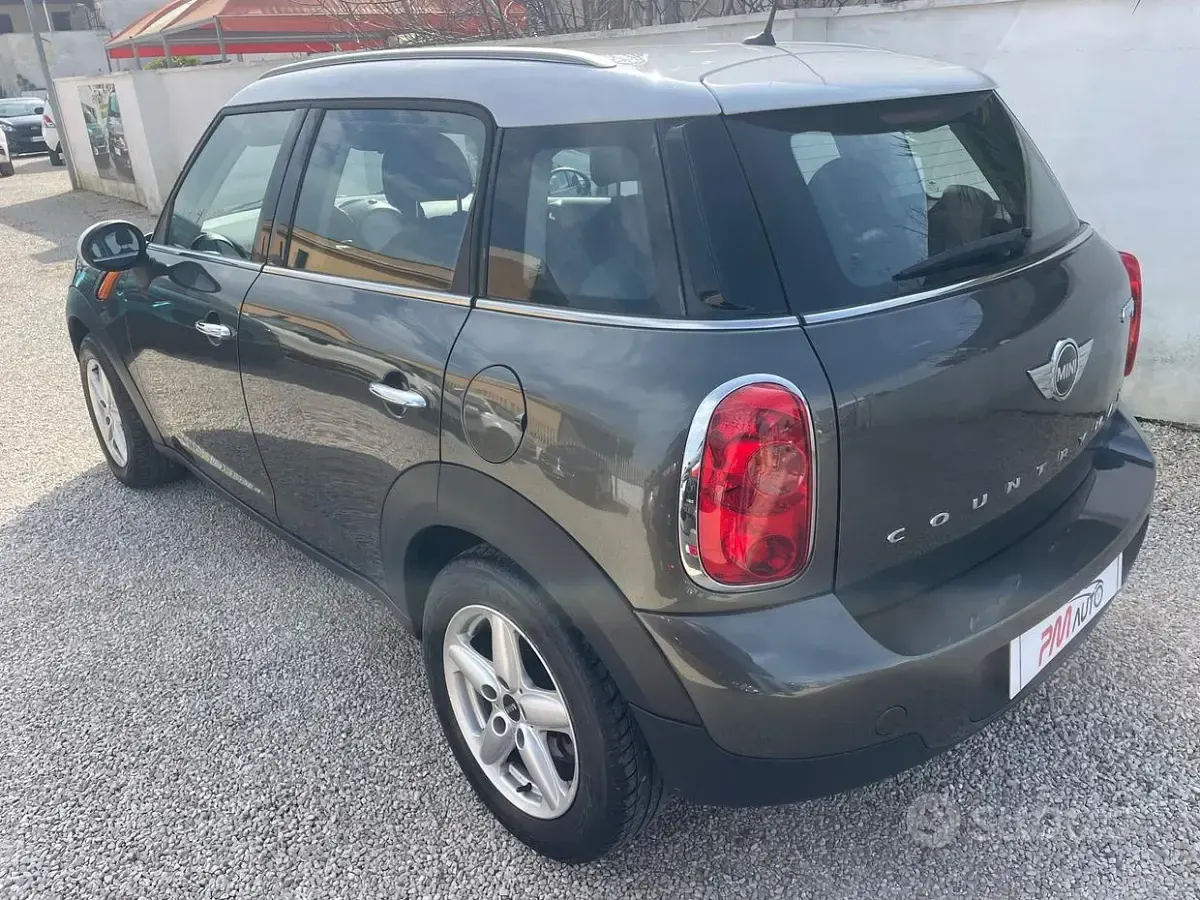 Usata Mini Cooper D Countryman 111 CV (81 kW) 2013 Grigio SUV