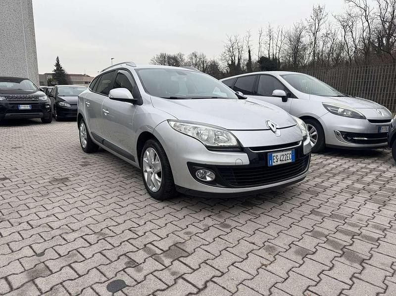Usata Renault Mégane GrandTour 110 CV (80 kW) 2013 Grigio Station wagon