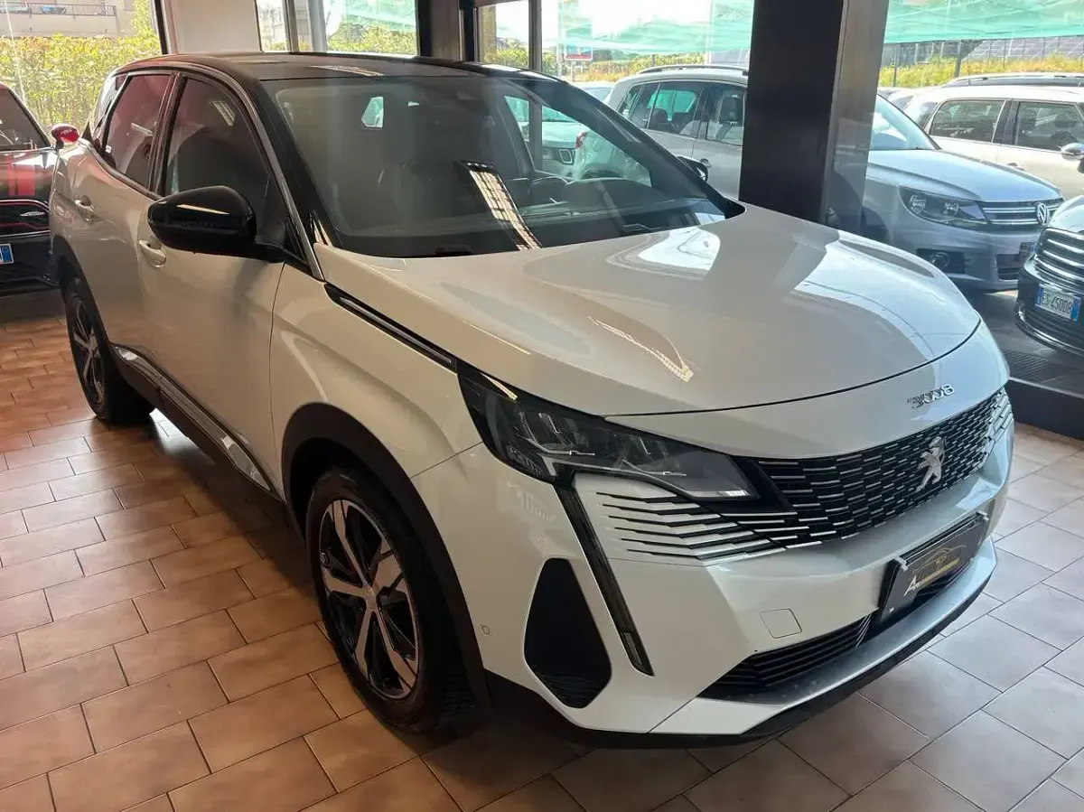 Usata Peugeot 3008 Allure 131 CV (96 kW) 2022 Other SUV