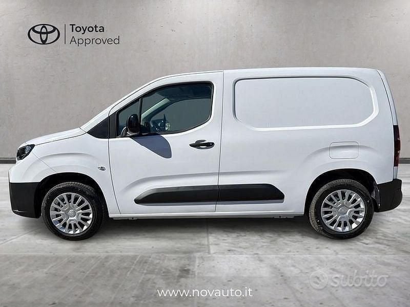 Nuova Toyota Proace City City 110 CV (80 kW) 2025 Bianco Monovolume