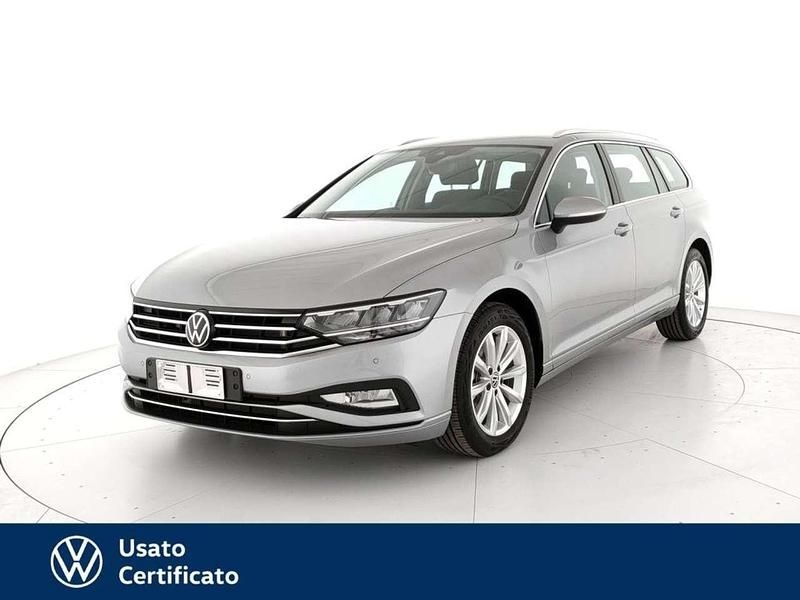 Grigio / pastello Usata 2024 VW Passat Business Station wagon | 30.500 € (Buon prezzo) - Immagine 1/4