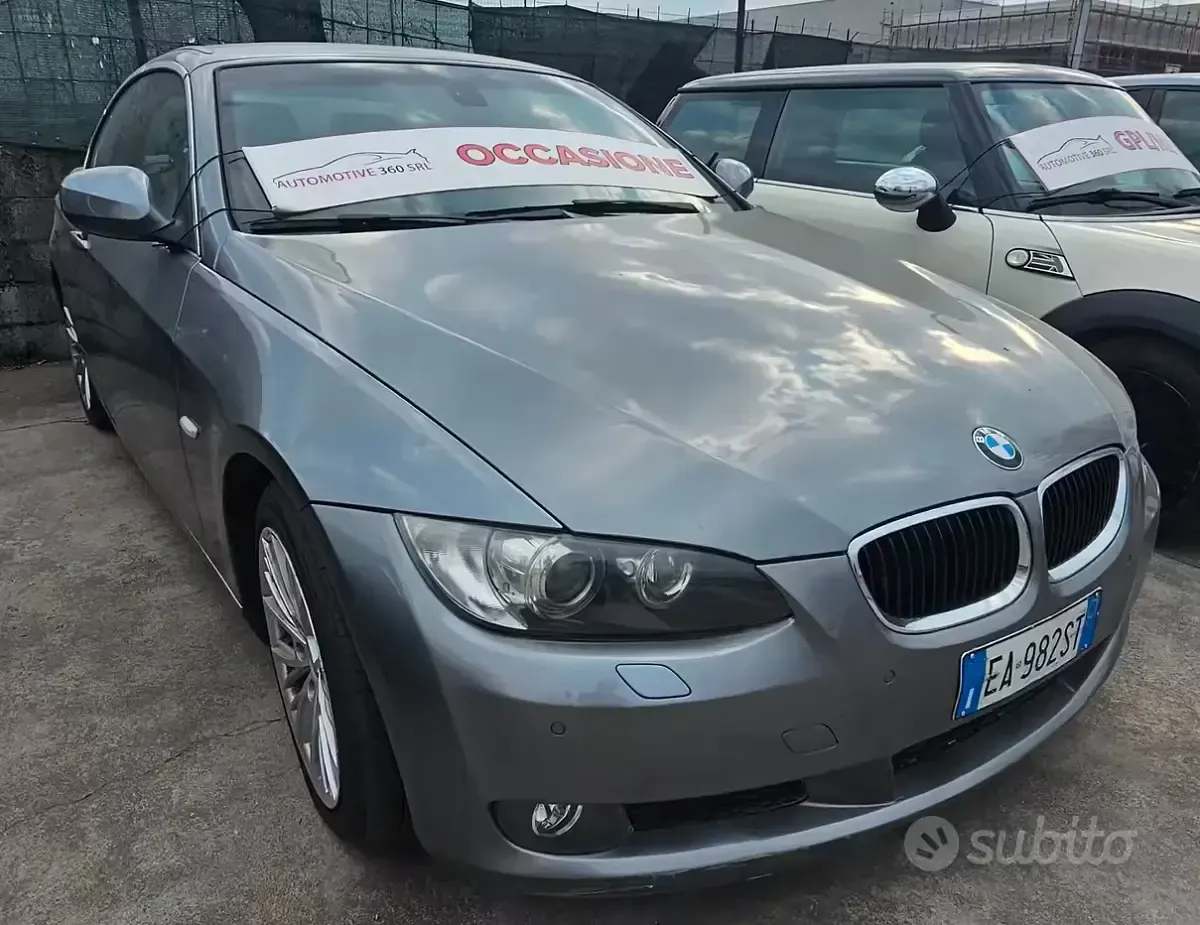 Usata BMW 320 Cabriolet Efficient Dynamics 177 CV (130 kW) 2010 Grigio Cabrio