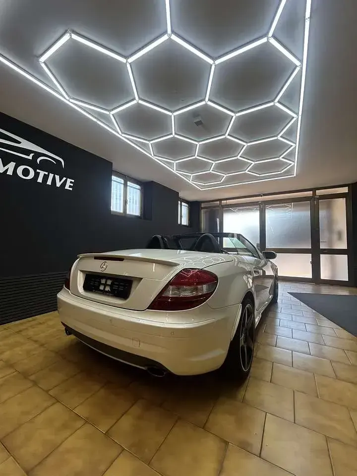 Usata Mercedes SLK350 AMG 272 CV (200 kW) 2006 Designo mystic white pearl Cabrio