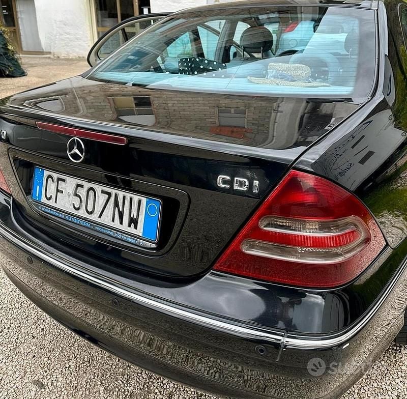 Usata Mercedes C270 170 CV (125 kW) 2003 Nero Berlina