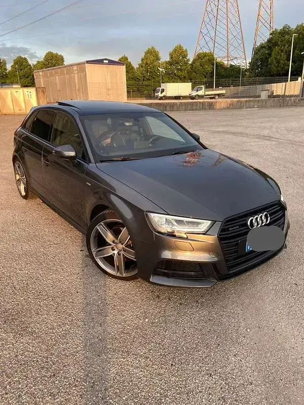 Usata Audi A3 S-Line 190 CV (139 kW) 2018 Grigio Berlina