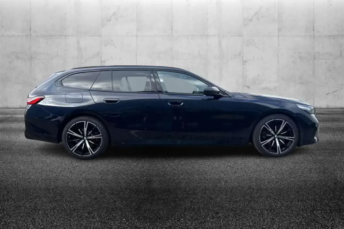 Usata BMW 520 M Sport 197 CV (144 kW) 2025 Nero Station wagon
