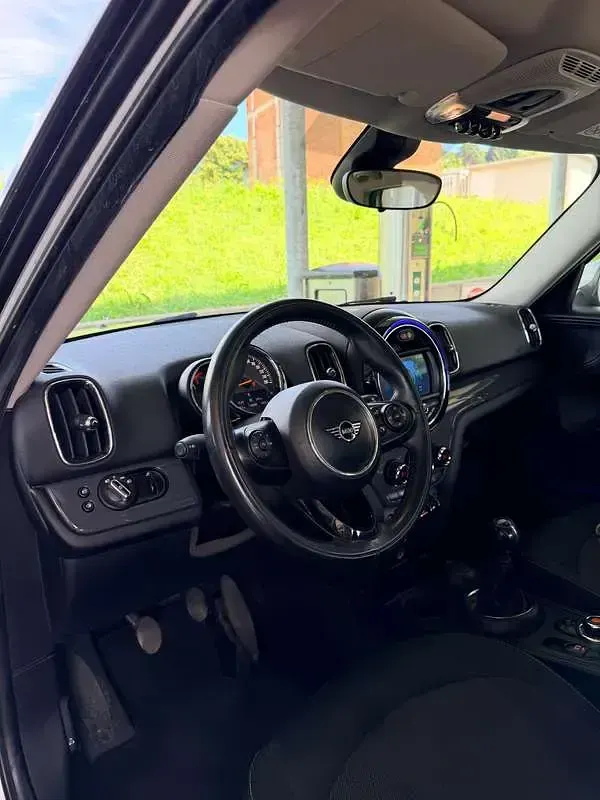 Usata Mini One D Countryman 116 CV (85 kW) 2018 Bianco SUV
