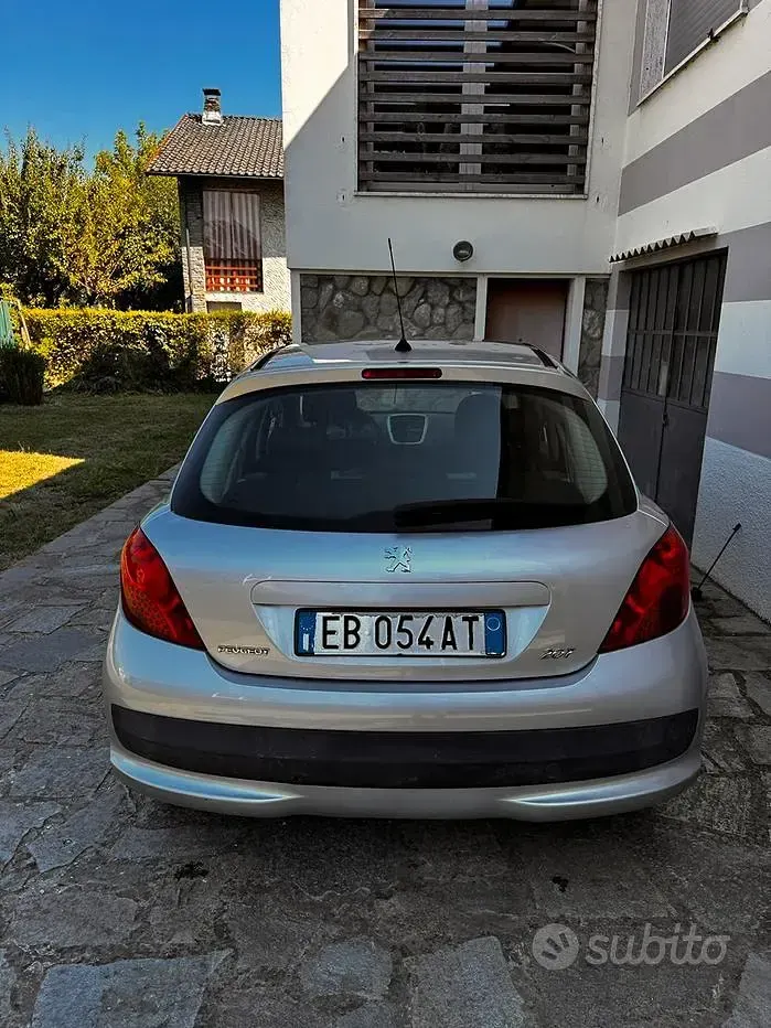 Usata Peugeot 207 Sport 73 CV (53 kW) 2010 Grigio Berlina