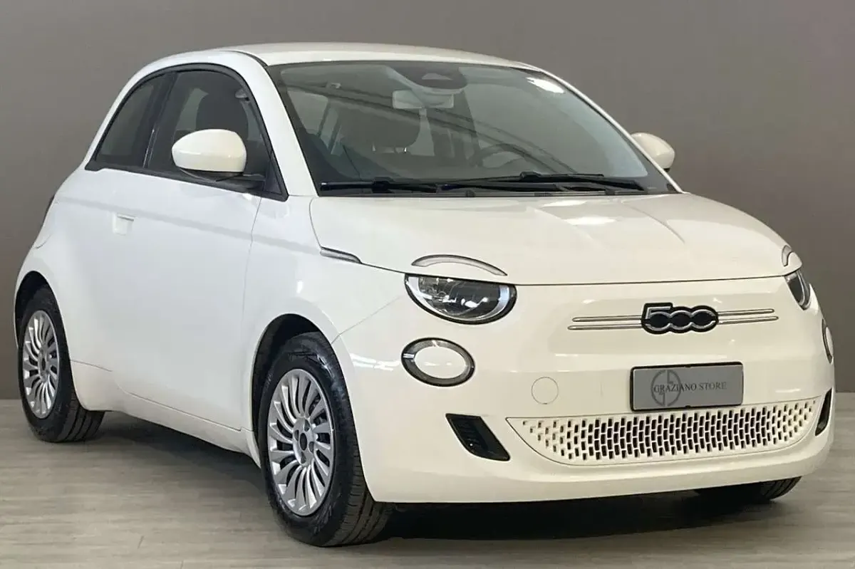 Usata Fiat 500e 42 kW (58 CV) 2023 Bianco Utilitaria