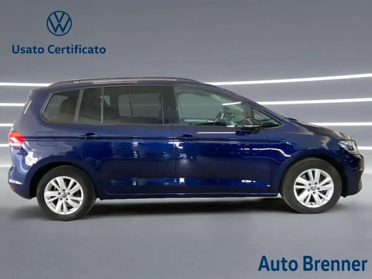 Usata VW Touran Business 122 CV (89 kW) 2021 Blu atlantic met Monovolume