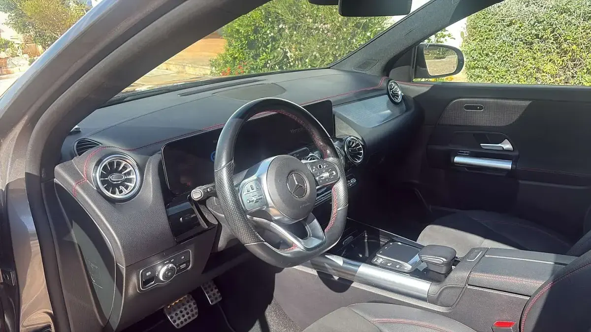 Usata Mercedes EQA250 Premium Plus 94 kW (129 CV) 2023 Grigio SUV