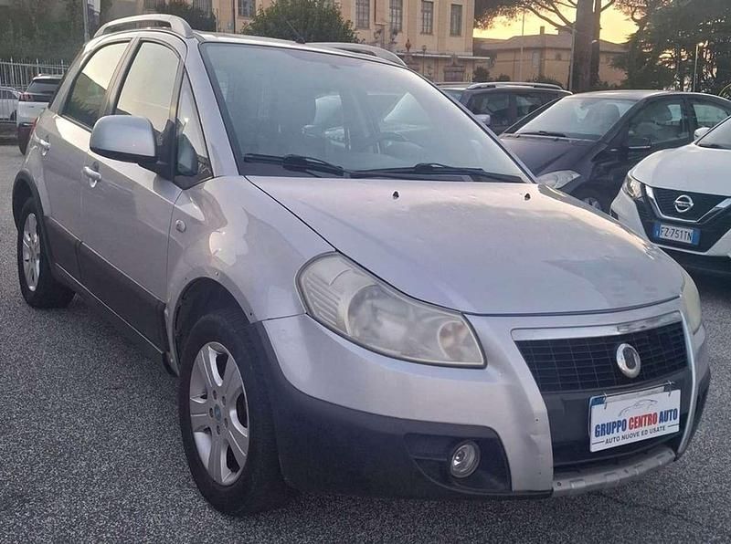 Usata Fiat Sedici Emotion 107 CV (78 kW) 2008 Argento SUV