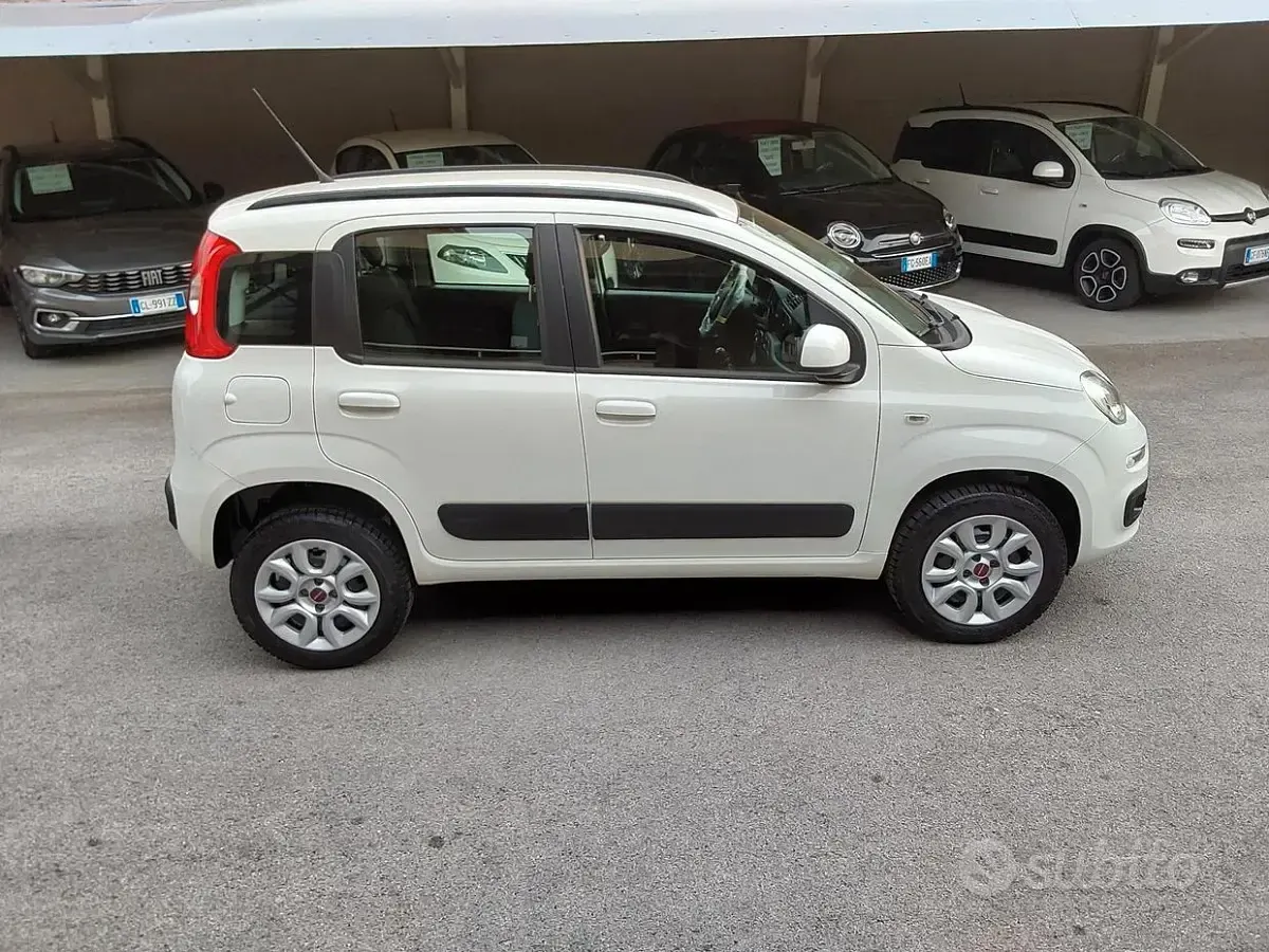 Begagnad Fiat Panda Easy 80 HK (58 kW) 2018 Vit Halvkombi