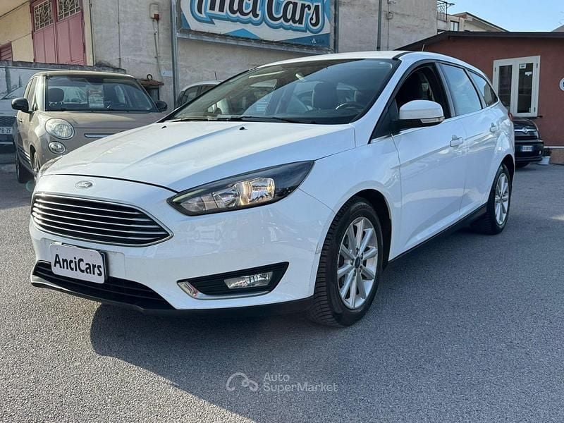 Begagnad Ford Focus Titanium 95 HK (69 kW) 2017 Vit Kombi