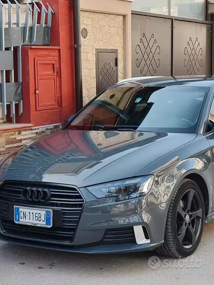 Usata Audi A3 116 CV (85 kW) 2023 Grigio Berlina