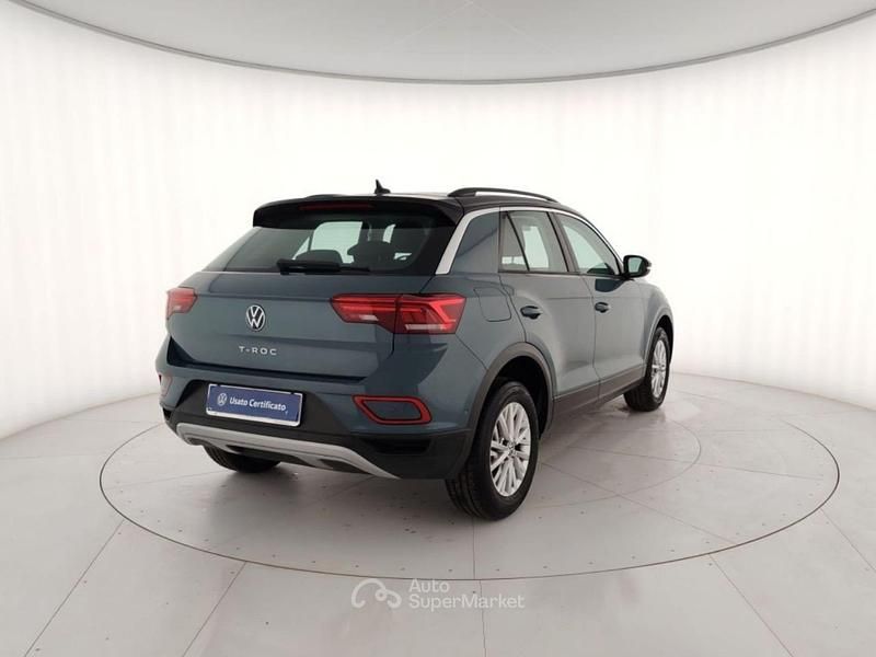 Usata VW T-Roc Life 150 CV (110 kW) 2025 Grigio metallizzato SUV