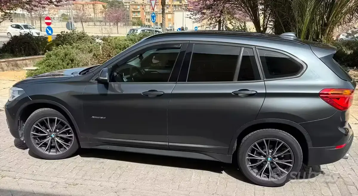 Usata BMW X1 150 CV (110 kW) 2017 Grigio SUV