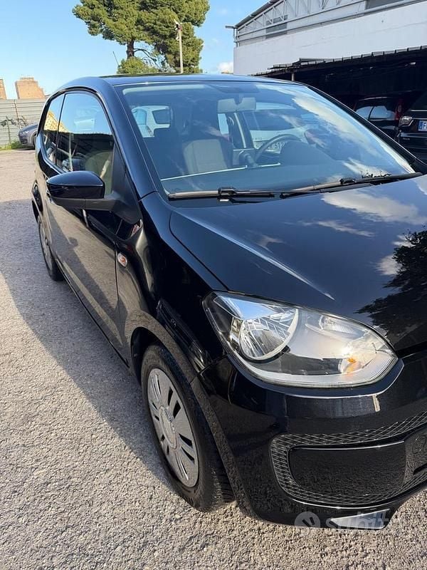 Usata VW up! 65 CV (47 kW) 2012 Nero Utilitaria