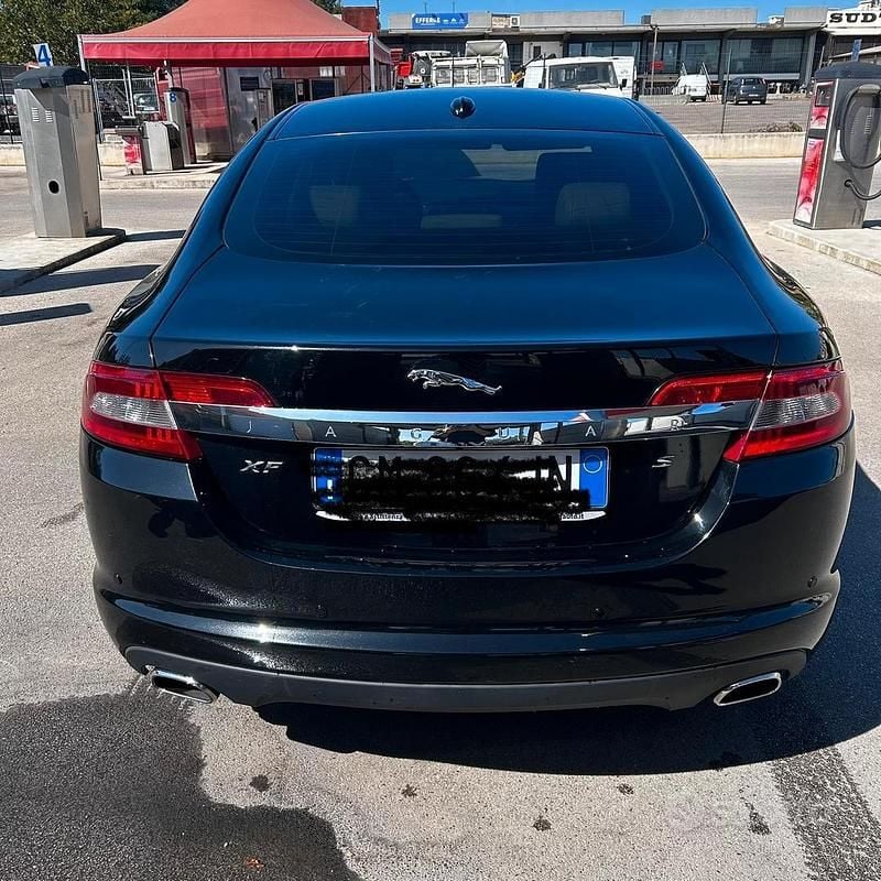 Usata Jaguar XF Luxury 275 CV (202 kW) 2009 Nero Berlina