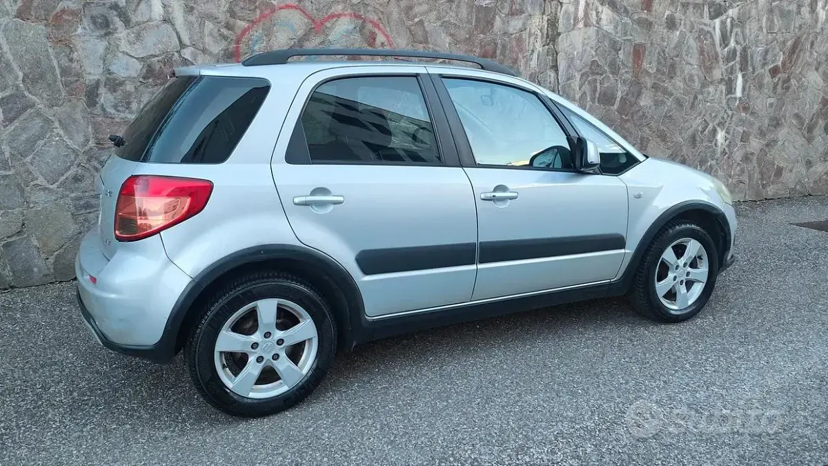 Usata Suzuki SX4 120 CV (88 kW) 2010 Grigio Berlina