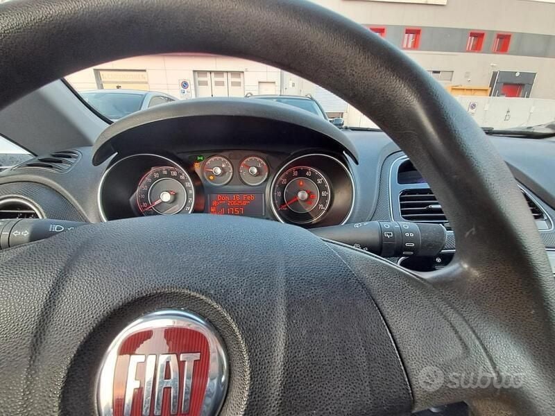 Usata Fiat Grande Punto 77 CV (56 kW) 2015 Blu Utilitaria